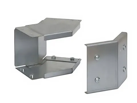 135 ° angle, knee 100 x 100 mm, cover behind the outlets
